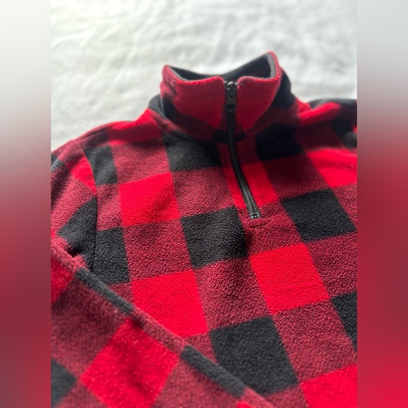 Thick warm fleece pullover sweater red/black plaid - Picture 2 of 7